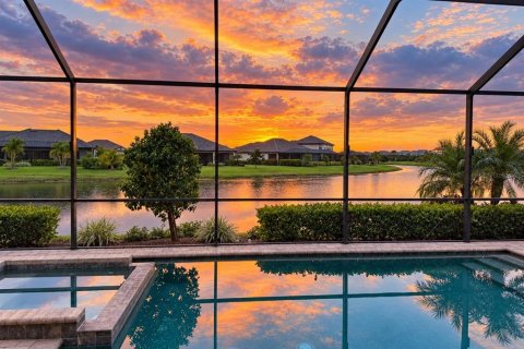 Casa en venta en Bradenton, Florida, 3 dormitorios, 258.92 m2 № 2387386 - foto 2