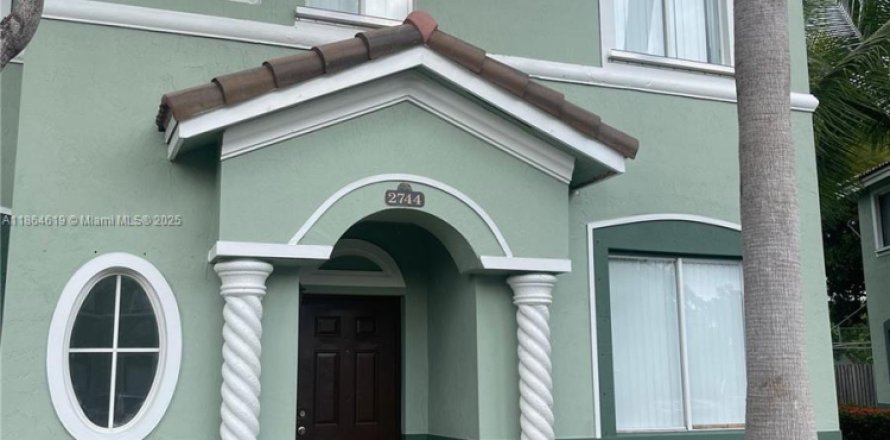 Touwnhouse à Homestead, Floride 3 chambres, 132.2 m2 № 1892698