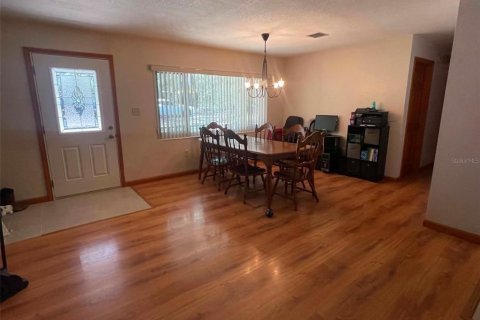 Villa ou maison à vendre à Umatilla, Floride: 3 chambres, 193.79 m2 № 2296159 - photo 6