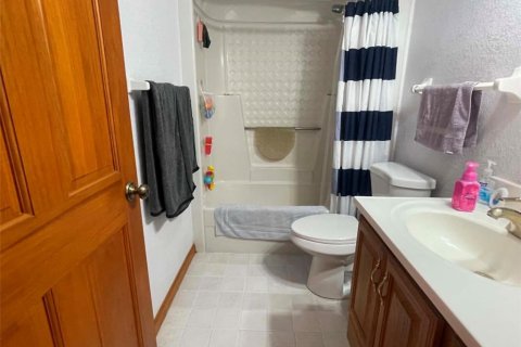 Villa ou maison à vendre à Umatilla, Floride: 3 chambres, 193.79 m2 № 2296159 - photo 12