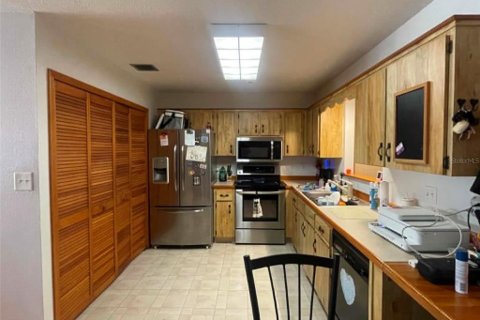 Villa ou maison à vendre à Umatilla, Floride: 3 chambres, 193.79 m2 № 2296159 - photo 8