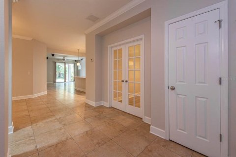 House in Fish Hawk, Florida 4 bedrooms, 254.18 sq.m. № 1687414 - photo 10