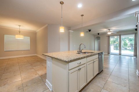 House in Fish Hawk, Florida 4 bedrooms, 254.18 sq.m. № 1687414 - photo 7