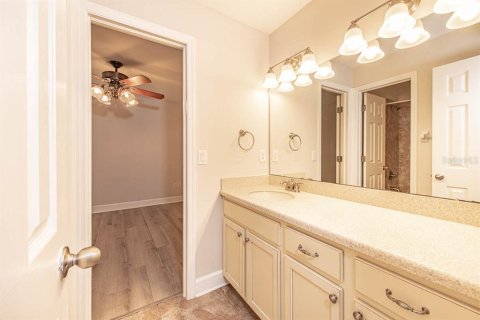 House in Fish Hawk, Florida 4 bedrooms, 254.18 sq.m. № 1687414 - photo 21