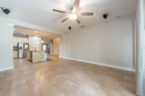 Villa ou maison à vendre à Fish Hawk, Floride: 4 chambres, 254.18 m2 № 1687414 - photo 4