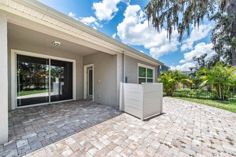 House in Fish Hawk, Florida 4 bedrooms, 254.18 sq.m. № 1687414 - photo 27