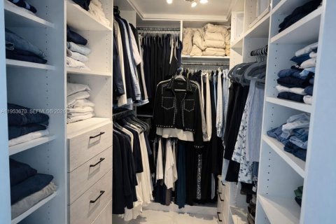 Copropriété à louer à Miami, Floride: 2 chambres, 104.05 m2 № 2008069 - photo 12