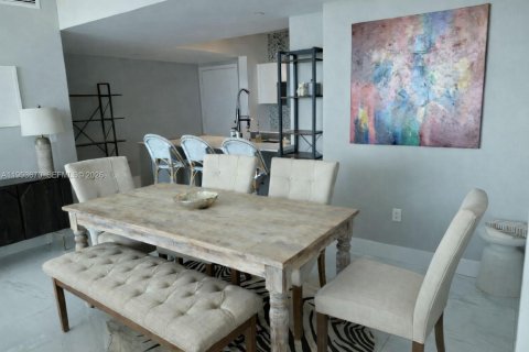 Copropriété à louer à Miami, Floride: 2 chambres, 104.05 m2 № 2008069 - photo 3