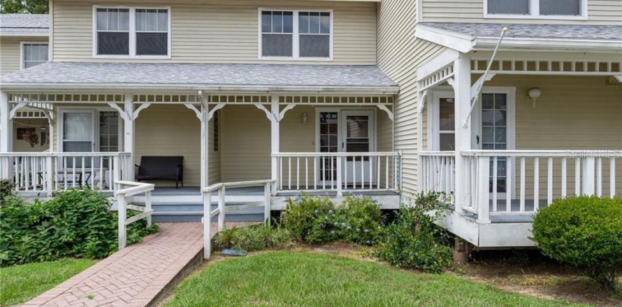 Touwnhouse à Inverness, Floride 2 chambres, 114.27 m2 № 2225014