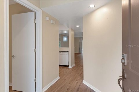 Touwnhouse à vendre à Inverness, Floride: 2 chambres, 114.27 m2 № 2225014 - photo 5