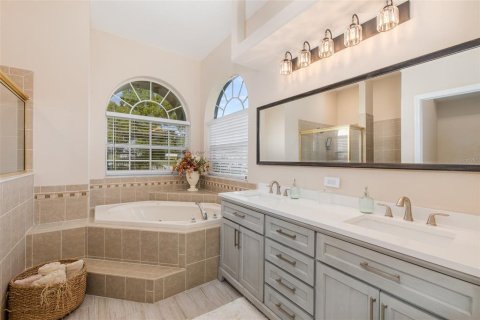 Villa ou maison à vendre à Spring Hill, Floride: 5 chambres, 273.5 m2 № 2339768 - photo 24