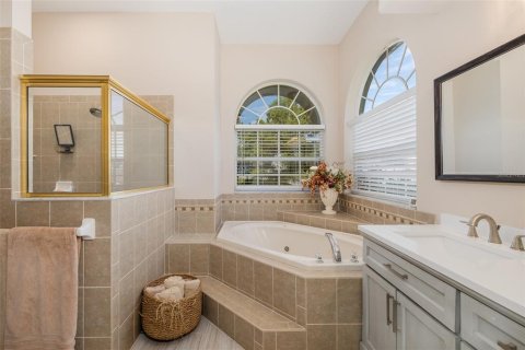 Villa ou maison à vendre à Spring Hill, Floride: 5 chambres, 273.5 m2 № 2339768 - photo 25