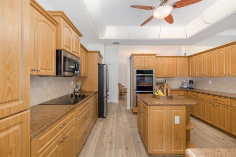 Villa ou maison à vendre à Spring Hill, Floride: 5 chambres, 273.5 m2 № 2339768 - photo 15