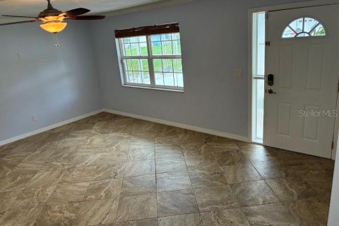 Villa ou maison à louer à Palm Harbor, Floride: 4 chambres, 150.32 m2 № 2418687 - photo 10