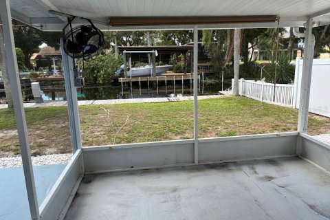 Villa ou maison à louer à Palm Harbor, Floride: 4 chambres, 150.32 m2 № 2418687 - photo 17