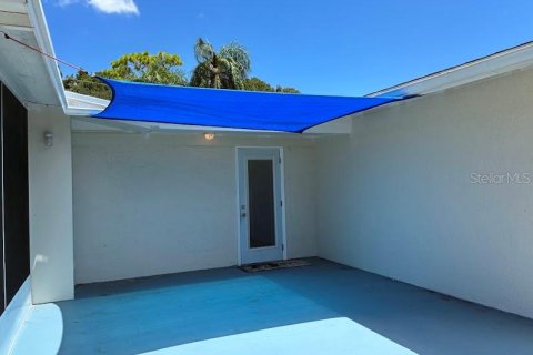 Villa ou maison à louer à Palm Harbor, Floride: 4 chambres, 150.32 m2 № 2418687 - photo 15
