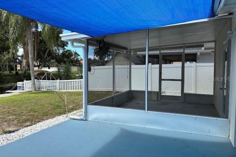 Villa ou maison à louer à Palm Harbor, Floride: 4 chambres, 150.32 m2 № 2418687 - photo 13