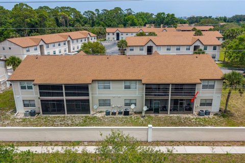 Copropriété à vendre à South Daytona, Floride: 2 chambres, 85.66 m2 № 2198467 - photo 4