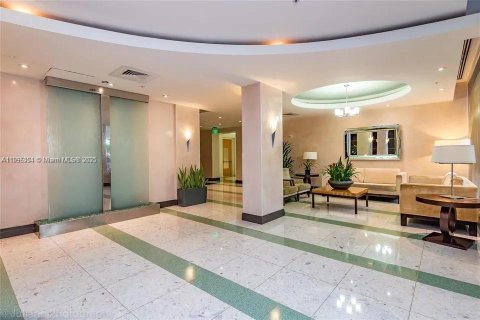 Condominio en venta en Hollywood, Florida, 1 dormitorio, 81.2 m2 № 2014322 - foto 22