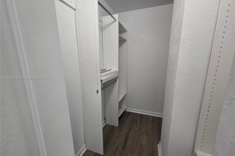 Condominio en alquiler en Homestead, Florida, 3 dormitorios, 132.2 m2 № 1992831 - foto 10