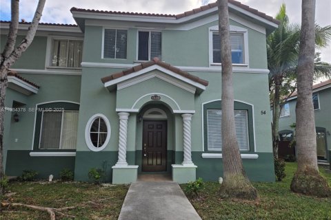Condominio en alquiler en Homestead, Florida, 3 dormitorios, 132.2 m2 № 1992831 - foto 1