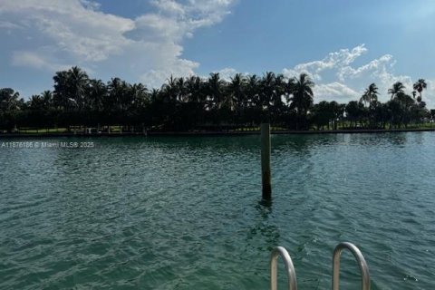 Copropriété à vendre à Bay Harbor Islands, Floride: 2 chambres, 164.44 m2 № 1981898 - photo 7