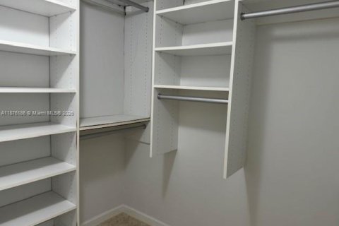 Copropriété à vendre à Bay Harbor Islands, Floride: 2 chambres, 164.44 m2 № 1981898 - photo 29