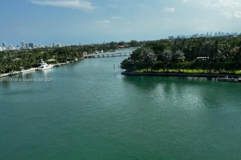 Copropriété à vendre à Bay Harbor Islands, Floride: 2 chambres, 164.44 m2 № 1981898 - photo 8