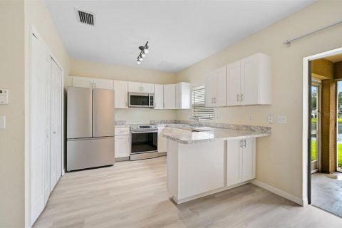 Copropriété à vendre à Lakewood Ranch, Floride: 3 chambres, 118.54 m2 № 1246586 - photo 6
