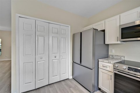 Copropriété à vendre à Lakewood Ranch, Floride: 3 chambres, 118.54 m2 № 1246586 - photo 8