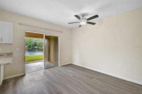 Copropriété à vendre à Lakewood Ranch, Floride: 3 chambres, 118.54 m2 № 1246586 - photo 11