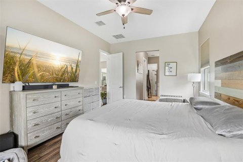 House in Land O' Lakes, Florida 3 bedrooms, 163.04 sq.m. № 2229199 - photo 23