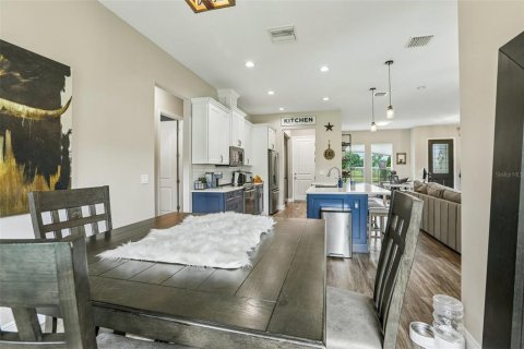 House in Land O' Lakes, Florida 3 bedrooms, 163.04 sq.m. № 2229199 - photo 11