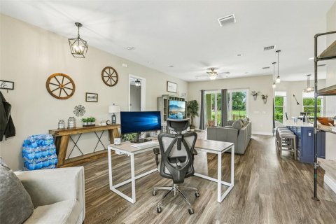 House in Land O' Lakes, Florida 3 bedrooms, 163.04 sq.m. № 2229199 - photo 8