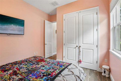 House in Land O' Lakes, Florida 3 bedrooms, 163.04 sq.m. № 2229199 - photo 21
