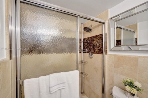 Condominio en venta en Dania Beach, Florida, 2 dormitorios, 87.79 m2 № 1982162 - foto 28