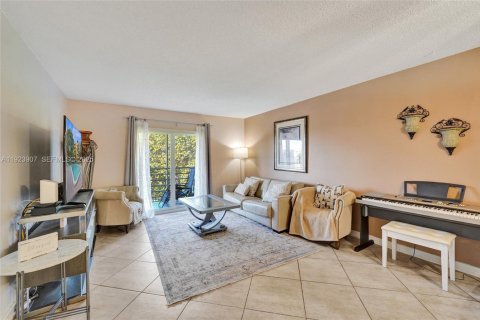 Condominio en venta en Dania Beach, Florida, 2 dormitorios, 87.79 m2 № 1982162 - foto 21