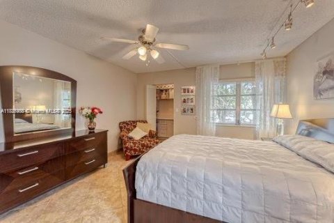 Condominio en venta en Lauderhill, Florida, 3 dormitorios, 126.72 m2 № 2012766 - foto 18