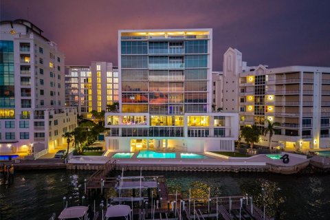 Condo in Sarasota, Florida, 4 bedrooms № 2204681
