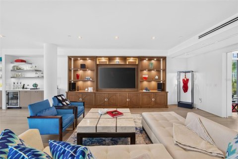 Condo in Sarasota, Florida, 4 bedrooms  № 2204681 - photo 15