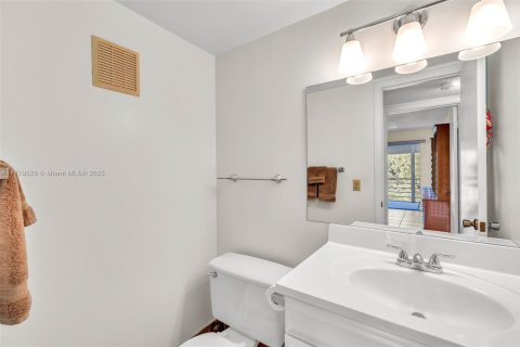 Condo in Deerfield Beach, Florida, 2 bedrooms  № 1865507 - photo 30