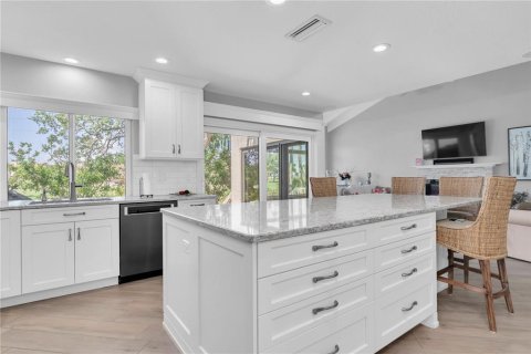 Adosado en venta en Saint Petersburg, Florida, 3 dormitorios, 177.91 m2 № 1626405 - foto 13