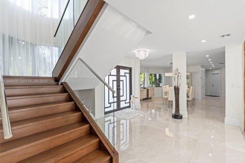 Casa en venta en Miami Beach, Florida, 4 dormitorios, 341.23 m2 № 2028278 - foto 11
