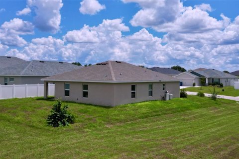 House in Lake Wales, Florida 4 bedrooms, 151.15 sq.m. № 1913392 - photo 6