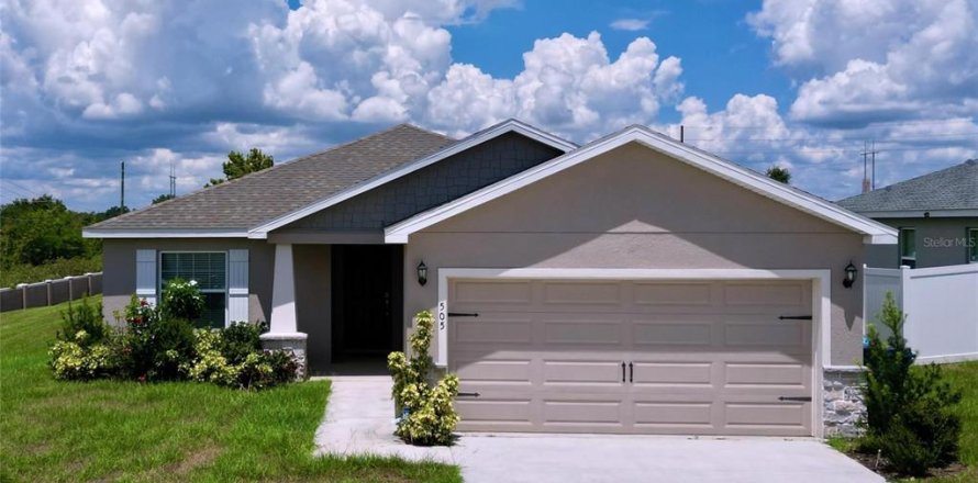House in Lake Wales, Florida 4 bedrooms, 151.15 sq.m. № 1913392