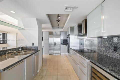 Copropriété à vendre à Bal Harbour, Floride: 3 chambres, 218.6 m2 № 2088463 - photo 8