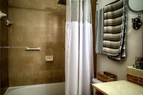 Купить таунхаус в Хайалиа, Флорида 3 спальни, 146.23м2, № 2022172 - фото 16