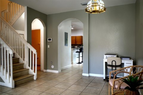 Купить таунхаус в Хайалиа, Флорида 3 спальни, 146.23м2, № 2022172 - фото 4