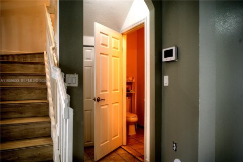 Купить таунхаус в Хайалиа, Флорида 3 спальни, 146.23м2, № 2022172 - фото 5