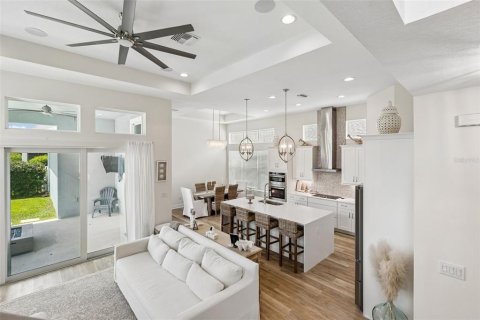 House in Wesley Chapel, Florida 4 bedrooms, 230.12 sq.m. № 2199873 - photo 22